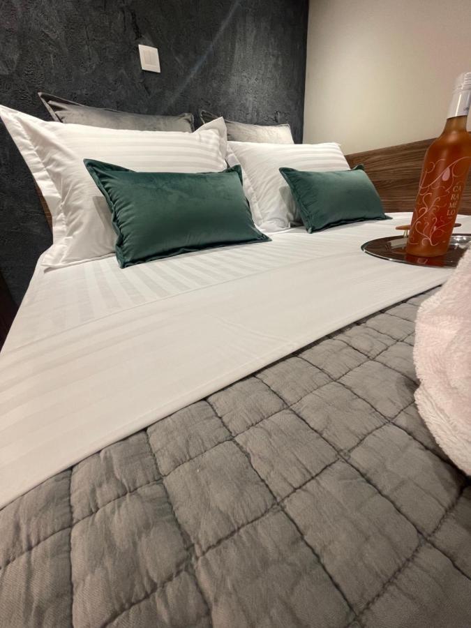 Maestrale 315° Apartments 尼亚米卡尼奥纳 外观 照片